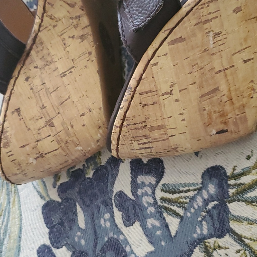 B. O. C. Wedges - image 4